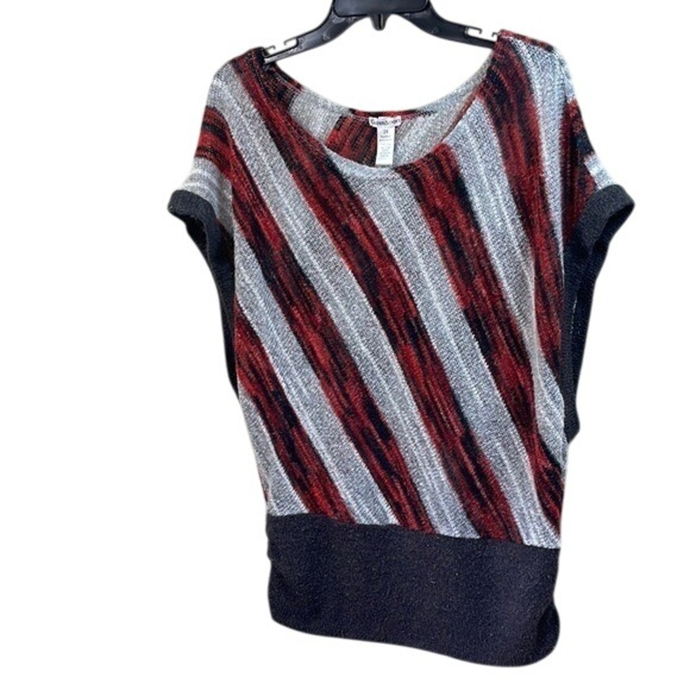 CarenSport Womens 2X Red Gray Black Striped Knit Top Short Sleeve Blouse